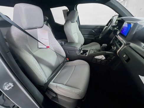 Used 2025 Toyota Tacoma SR5 RWD image 31