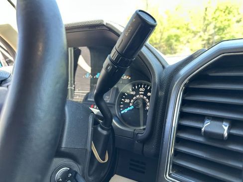 Used 2018 Ford F150 XLT w/ Equipment Group 302A Luxury AWD/4WD image 26