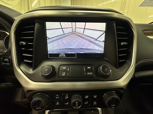 Used 2023 GMC Acadia SLE w/ Driver Convenience Package FWD image 27