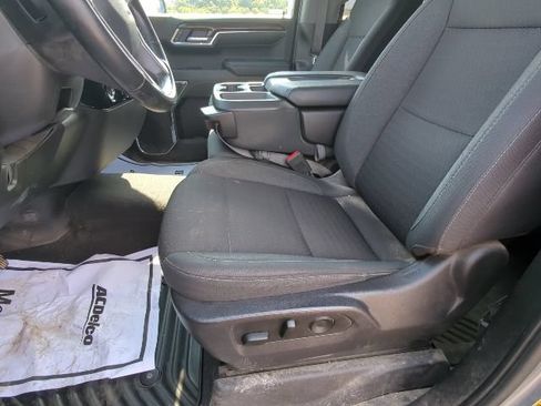 Used 2023 Chevrolet Silverado 1500 LT AWD/4WD image 10
