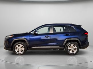 Used 2024 Toyota RAV4 XLE FWD video 2