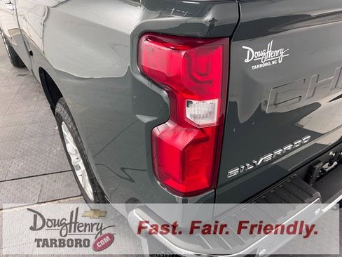 New 2026 Chevrolet Silverado 1500 LTZ w/ LTZ Premium Package image 23