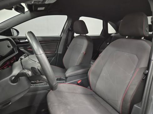 Used 2024 Volkswagen Jetta GLI 40th Anniversary Edition image 18