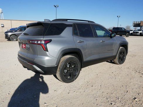 New 2026 Chevrolet Equinox LT w/ Midnight Edition FWD image 4
