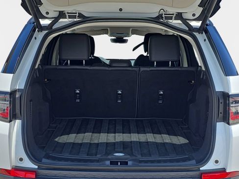 Certified 2023 Land Rover Discovery Sport S AWD/4WD image 12
