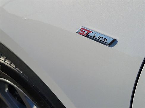 Used 2025 Ford Escape ST-Line w/ Equipment Group 301A image 21