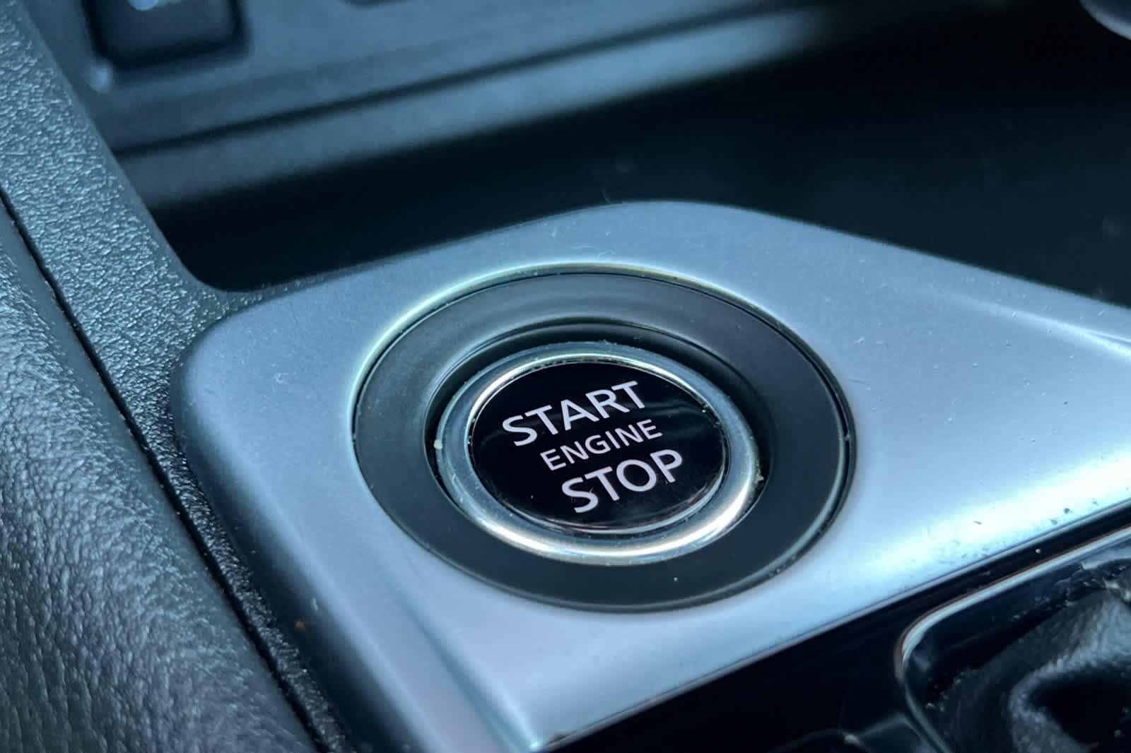Used 2025 Nissan Sentra SV FWD image 22