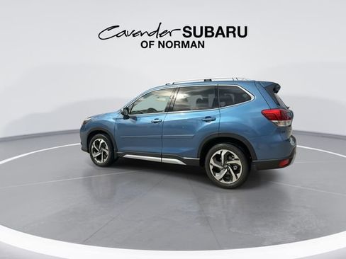 Used 2023 Subaru Forester Touring AWD/4WD image 6