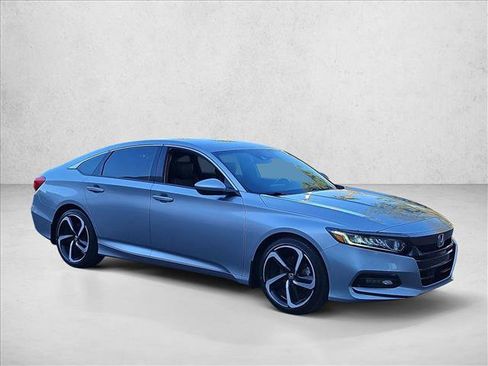 Used 2018 Honda Accord Sport image 3