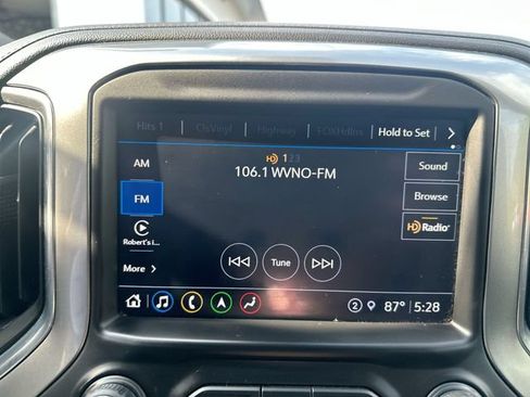 Used 2021 Chevrolet Silverado 1500 LTZ w/ Technology Package AWD/4WD image 13