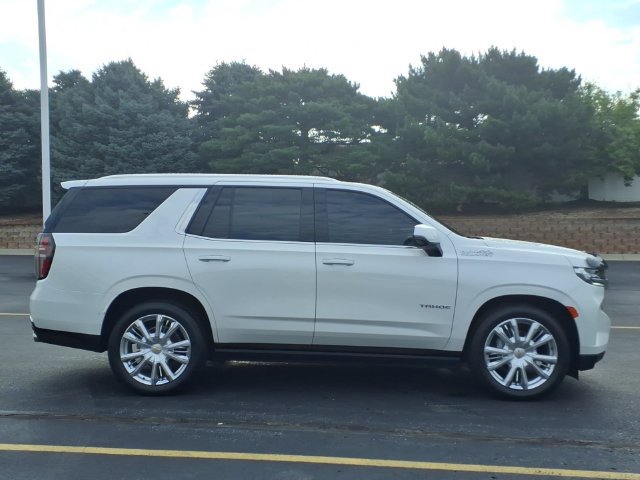 Certified 2024 Chevrolet Tahoe High Country AWD/4WD image 4