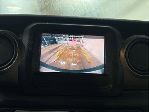 Used 2021 Jeep Wrangler Unlimited Sport image 16