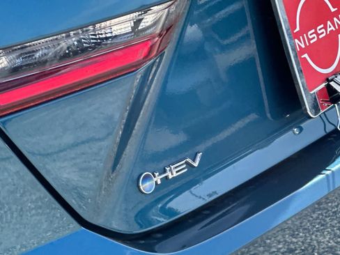 Used 2025 Toyota Camry LE FWD image 13