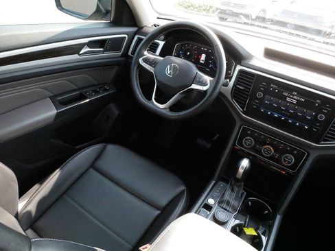 Certified 2022 Volkswagen Atlas SE AWD/4WD image 9