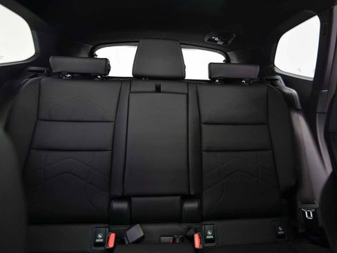 Used 2025 BMW X1 xDrive28i w/ Premium Package image 9