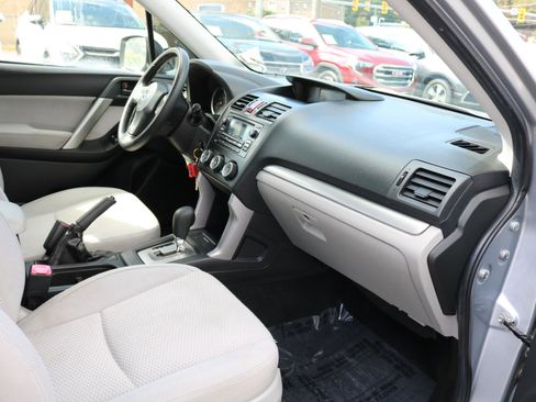 Used 2015 Subaru Forester 2.5i w/ Alloy Wheel Package image 38