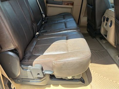 Used 2015 Ford F250 King Ranch w/ FX4 Off-Road Package AWD/4WD image 17