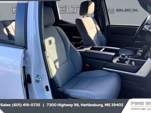 Used 2025 Toyota Tundra SR5 AWD/4WD image 7