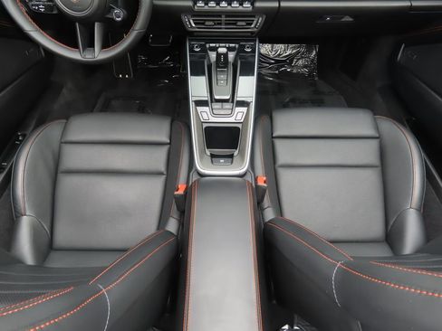 Used 2022 Porsche 911 Turbo image 24