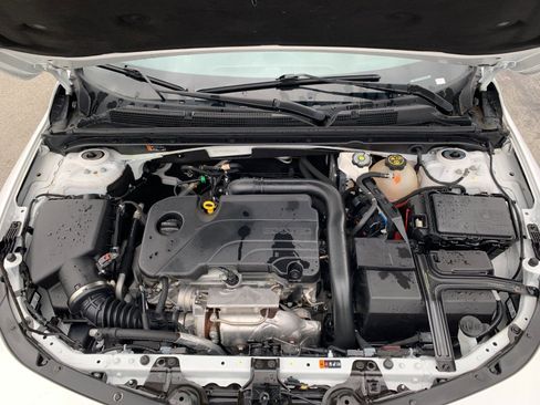 Used 2023 Chevrolet Malibu LT image 32