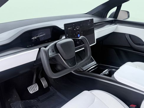 Used 2022 Tesla Model X Plaid AWD/4WD image 31