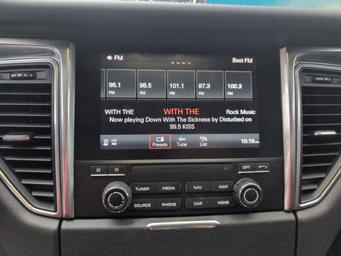 Used 2018 Porsche Macan GTS image 11