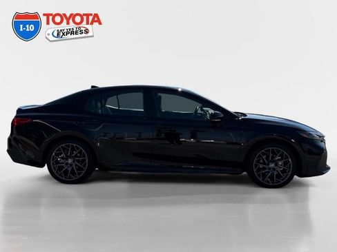 Certified 2025 Toyota Camry SE FWD image 6