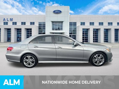 Used 2015 Mercedes-Benz E 250 BlueTEC Sedan image 4