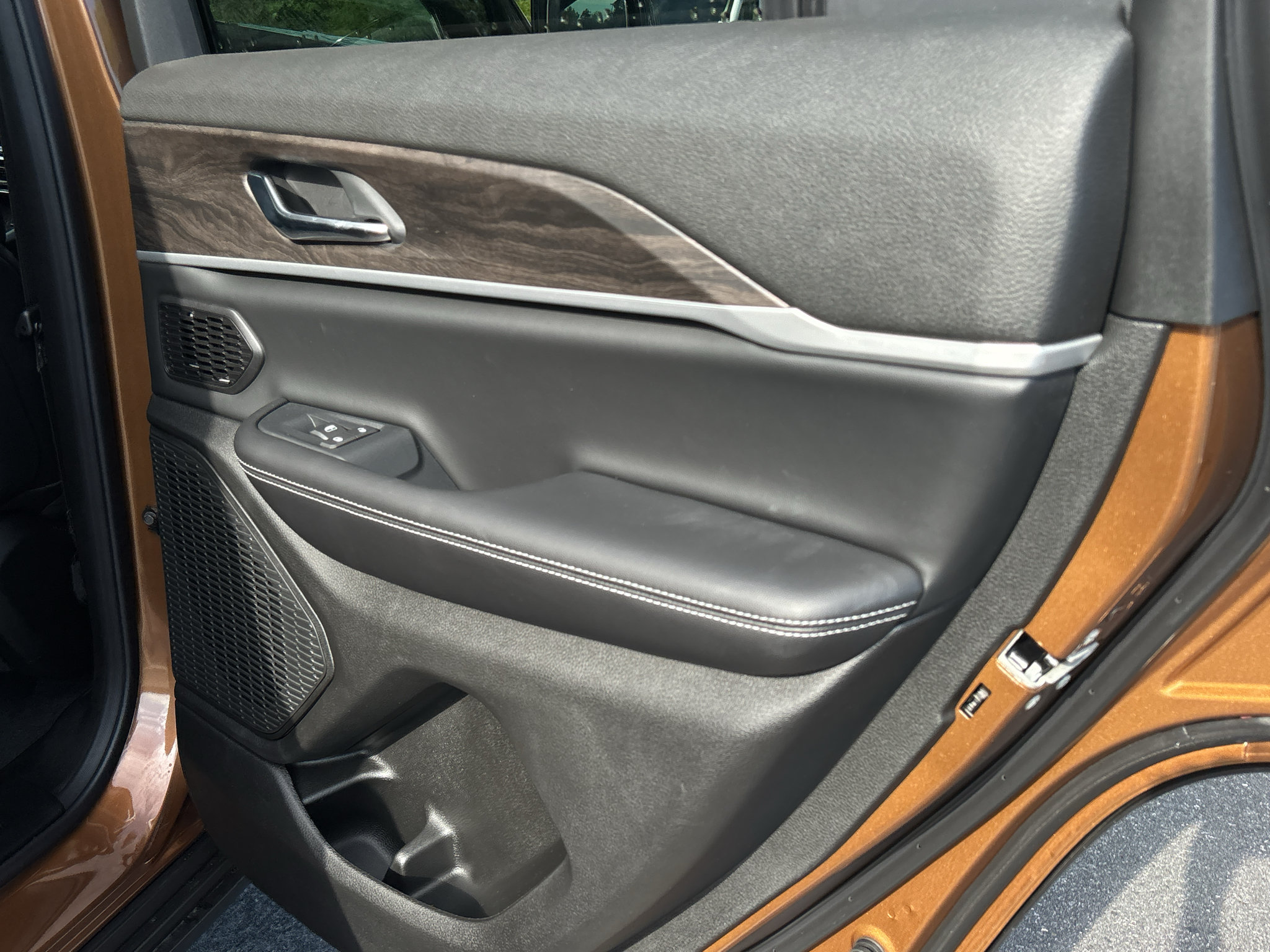 New 2027 Jeep Grand Cherokee Limited w/ Limited Altitude Package RWD image 10