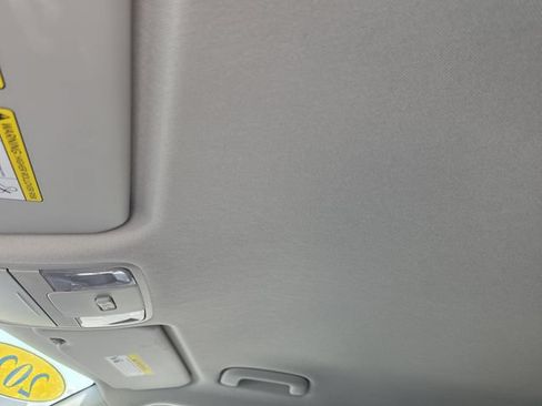 Certified 2025 Kia Soul LX w/ LX Technology Package FWD image 30