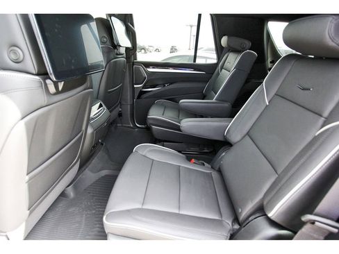 New 2026 Cadillac Escalade Luxury w/ Touring Package image 7