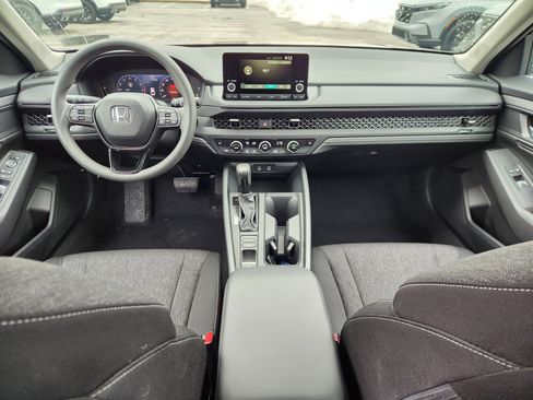 Certified 2025 Honda Accord SE image 8