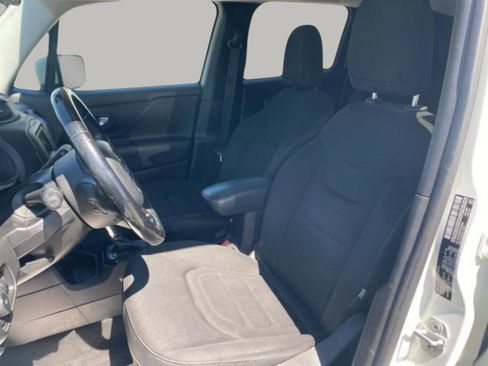 Used 2017 Jeep Renegade Altitude image 13