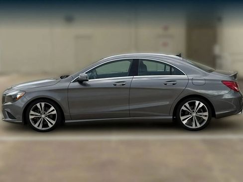 Used 2015 Mercedes-Benz CLA 250 image 5