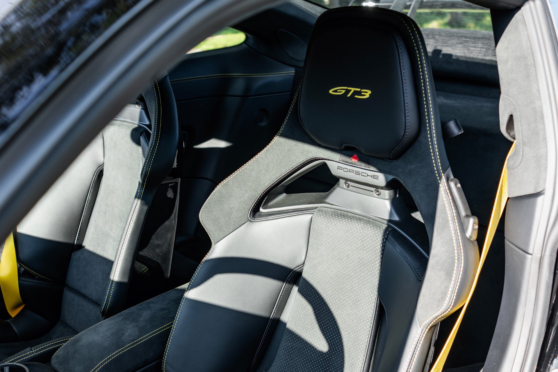 Used 2026 Porsche 911 GT3 RWD image 24