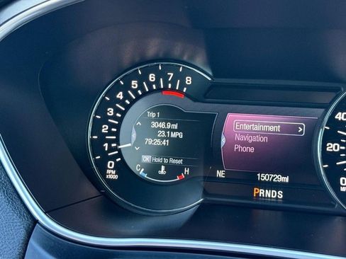 Used 2016 Lincoln MKX Reserve w/ Luxury Package image 18