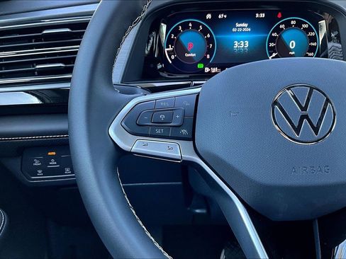 New 2026 Volkswagen Atlas Cross Sport SE image 9