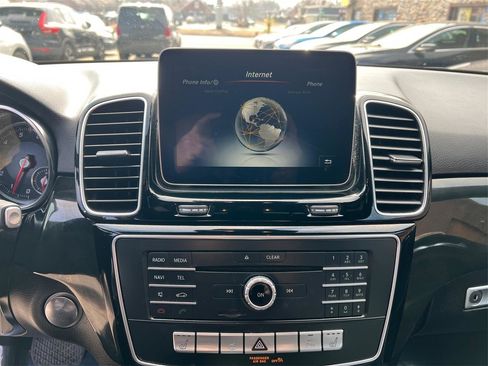 Used 2018 Mercedes-Benz GLE 350 GLE 350 4MATIC SUV w/ Premium 1 Package image 26