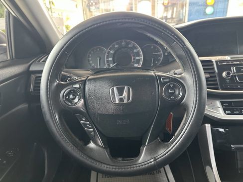 Used 2014 Honda Accord Sport image 19