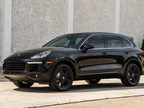 Used 2015 Porsche Cayenne S image 55