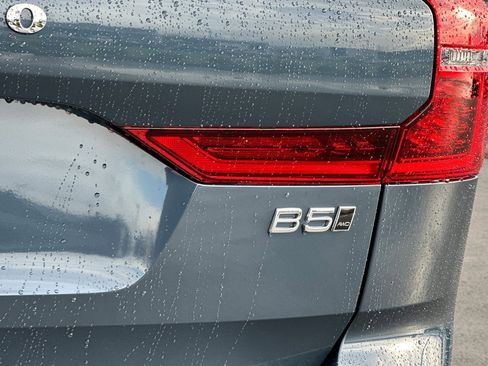 New 2026 Volvo XC60 B5 Plus w/ Protection Package Premier image 25