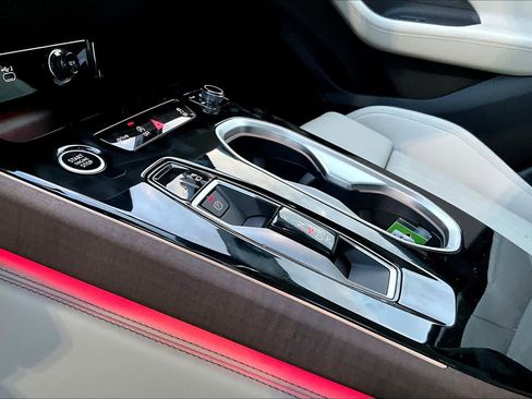 New 2026 Audi A6 Premium Plus AWD/4WD image 7