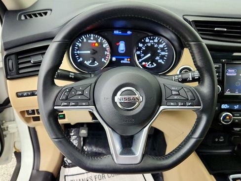 Used 2019 Nissan Rogue SV FWD image 13