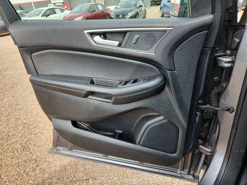 Used 2024 Ford Edge SEL AWD/4WD image 12