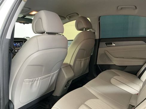 Used 2017 Hyundai Sonata SE FWD image 24