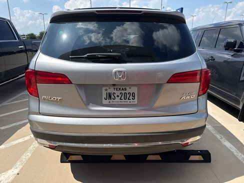 Used 2017 Honda Pilot Elite image 5