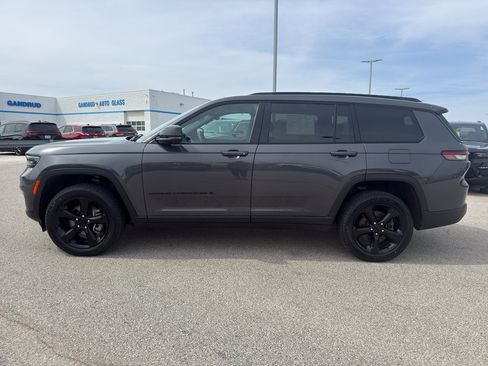 Used 2025 Jeep Grand Cherokee L Limited w/ Luxury Tech Group II AWD/4WD image 6