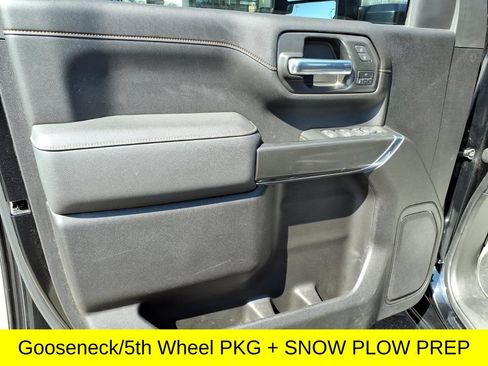 Used 2023 GMC Sierra 2500 AT4 w/ Gooseneck/5TH Wheel Package AWD/4WD image 12