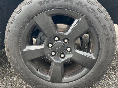 Used 2014 GMC Sierra 1500 SLE w/ SLE Value Package image 4