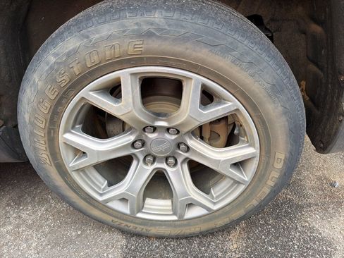 Used 2022 Jeep Wagoneer Series I w/ Premium Group I image 10